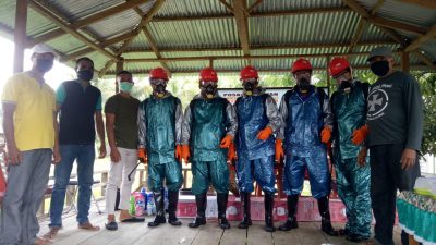Cegah Covid-19, Pemdes Sabaleh Gelar Aksi Penyemprotan Disinfektan