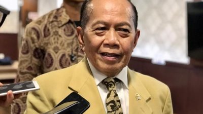Pimpinan MPR Dorong Pemerintah Buat Kebijakan Tegas Atasi COVID-19