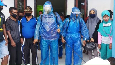 Antisipa Peyebaran Covid-19, Desa Kabau Pantai Gelar Penyemprotan Disinfektan