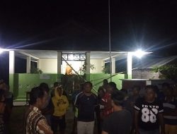 Kantor Desa Biamahi Dipalang Warga