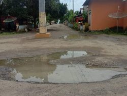 Warga Keluhkan Jalan Rusak di Desa Lusuo Morotai