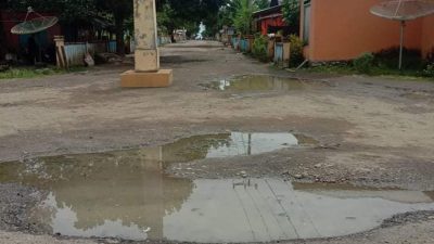 Warga Keluhkan Jalan Rusak di Desa Lusuo Morotai