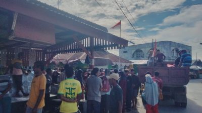 Diduga Korupsi DD Ratudan Juta Masyarakat Desa Yaba Desak Copot Kades Jerry Golf