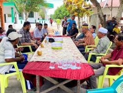 Imam Masjid Nurul Huda Desa Toin  Dapat Kado Istimewa Dari Bupati Halmahera Selatan