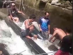 Ciptakan Pelayanan Prima PDAM Halsel Perbaiki Pipa di Kawasan Sumber Air Utama