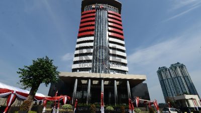 Kasus CEO PT. NHM Haji Robert Berlarut, KPK DimintaTegas