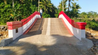 Sinergi Pemprov Malut, Warga dan Harita Nickel Bangun Empat Jembatan di Pulau Obi